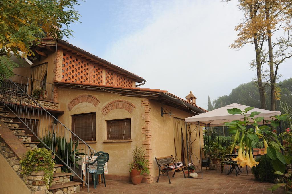La Capanna Di Sovestro Hotel ซานจีมิญญาโน ภายนอก รูปภาพ