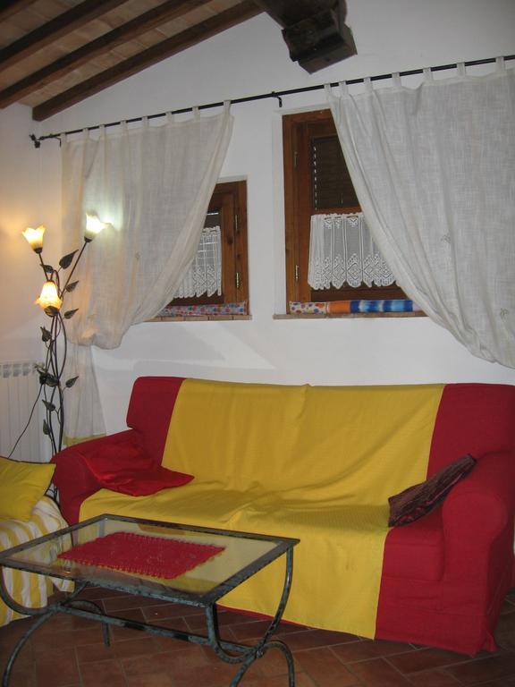 La Capanna Di Sovestro Hotel ซานจีมิญญาโน ภายนอก รูปภาพ