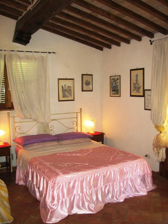 La Capanna Di Sovestro Hotel ซานจีมิญญาโน ห้อง รูปภาพ